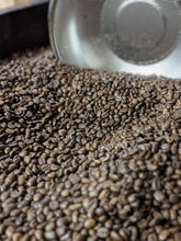 Load image into Gallery viewer, JOE CANADA - PREMIUM (MED/DARK) ROAST